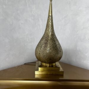 Lampe de chevet en laiton, fabrication artisanale – Luminaire de style marocain moderne.